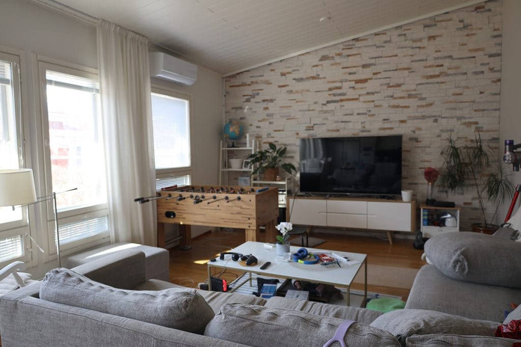 GREE SP-X Nordic ilmalämpöpumppu olohuoneessa