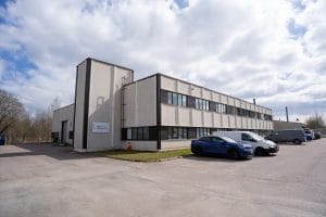 Teollisuskiinteistö Espoossa sai jäähdyttävät Gree kattokasetit viilentämään toimitiloja